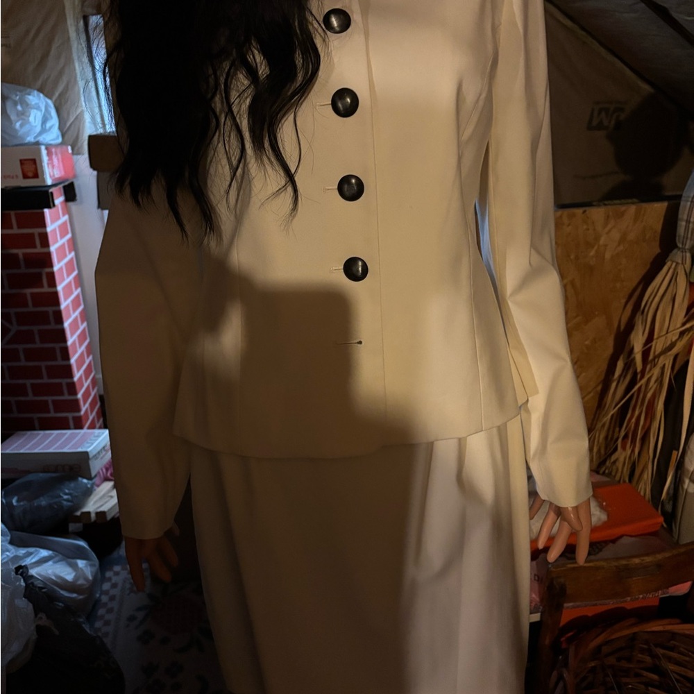 Ladies Reflections Off White Button-Up Blazer and Skirt Set Size 10